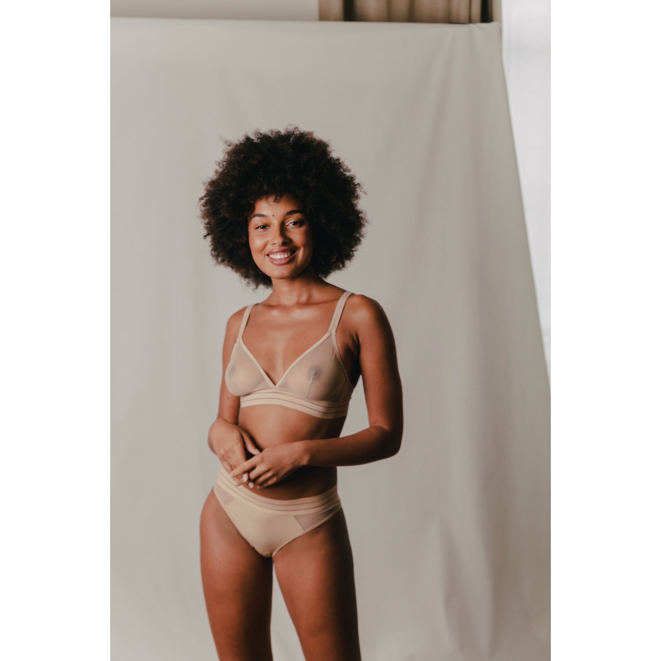 Tanga briefs adapted to all the occasions thanks to its invisibility and its softness Made with fabrics that brings flexibility and comfort as finishes The model wears a tanga briefs size 2