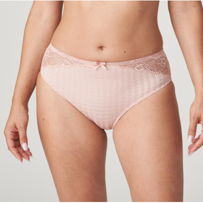 Elegant and comfortable high-waisted briefs in a gingham fabric with luxurious lace trim at the legs. Powder Rose is a romantic shade of pink with stylish, glittery details.