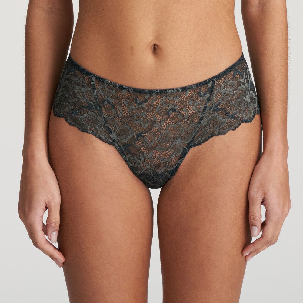 These comfy hot pants are wider on the sides, like shorts. They’re perfect under a skirt or a dress. Night Grey is a trendy mix of dark grey and rich khaki green. As versatile as black with more depth for a flattering effect.